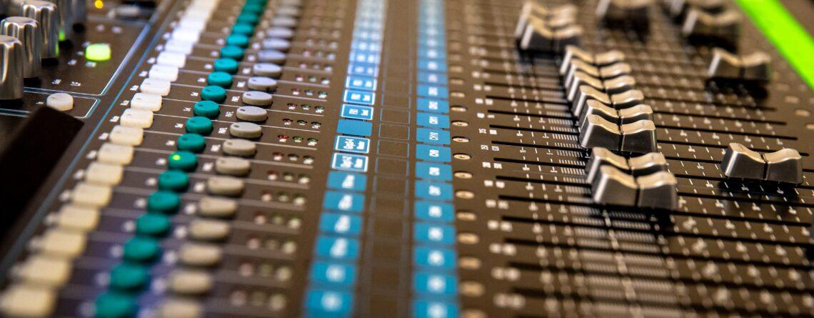 professional equipment Professional studio sound card
